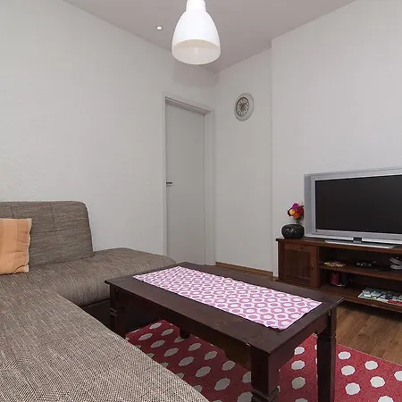 Old Town 91 Apartment