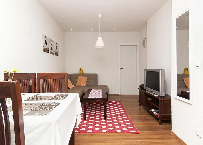 Old Town 91 Πούλα